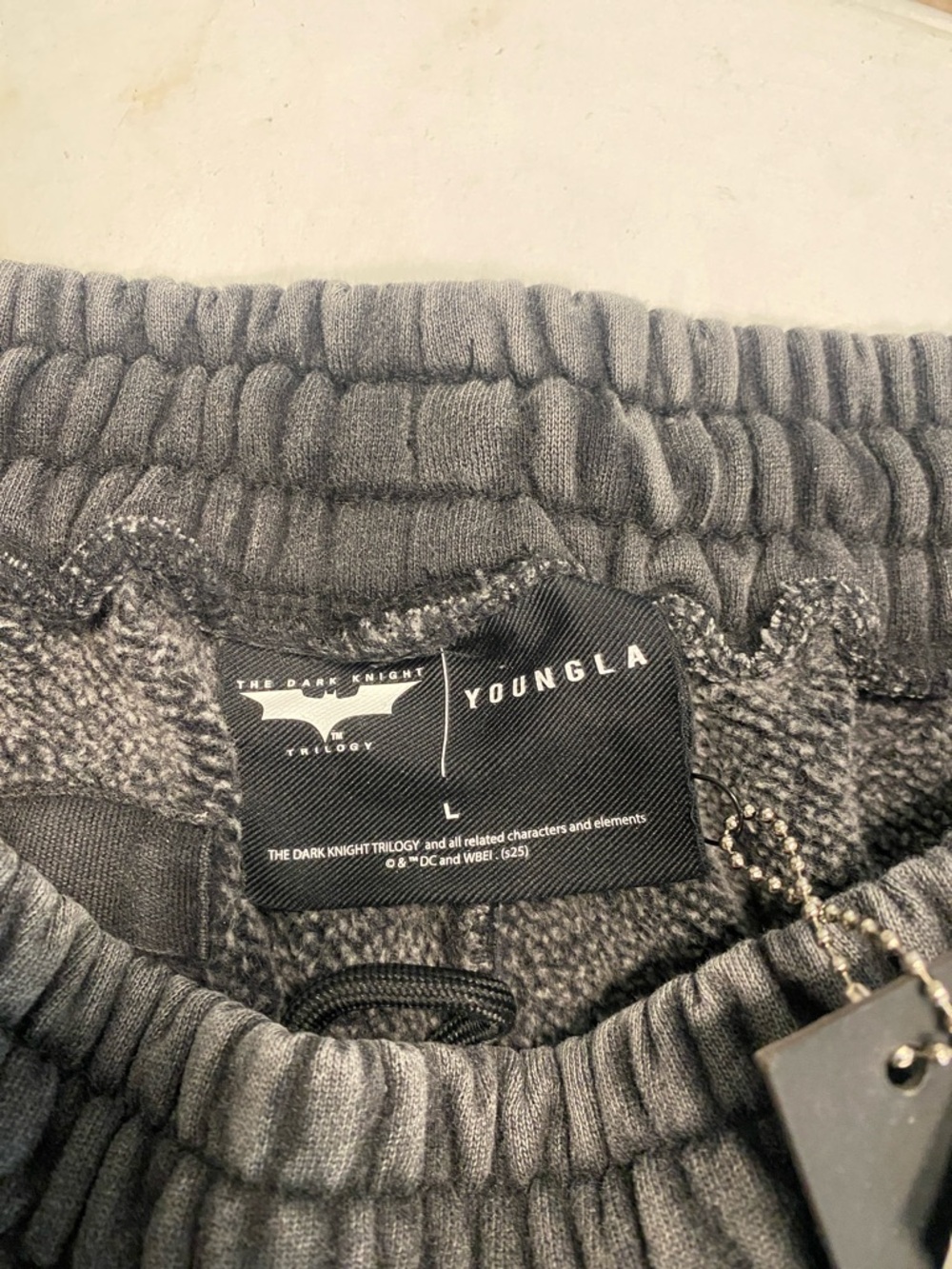 Youngla Batman Washed Gray Cargo Sweatpants with Side Pockets - Picture 2 of 9